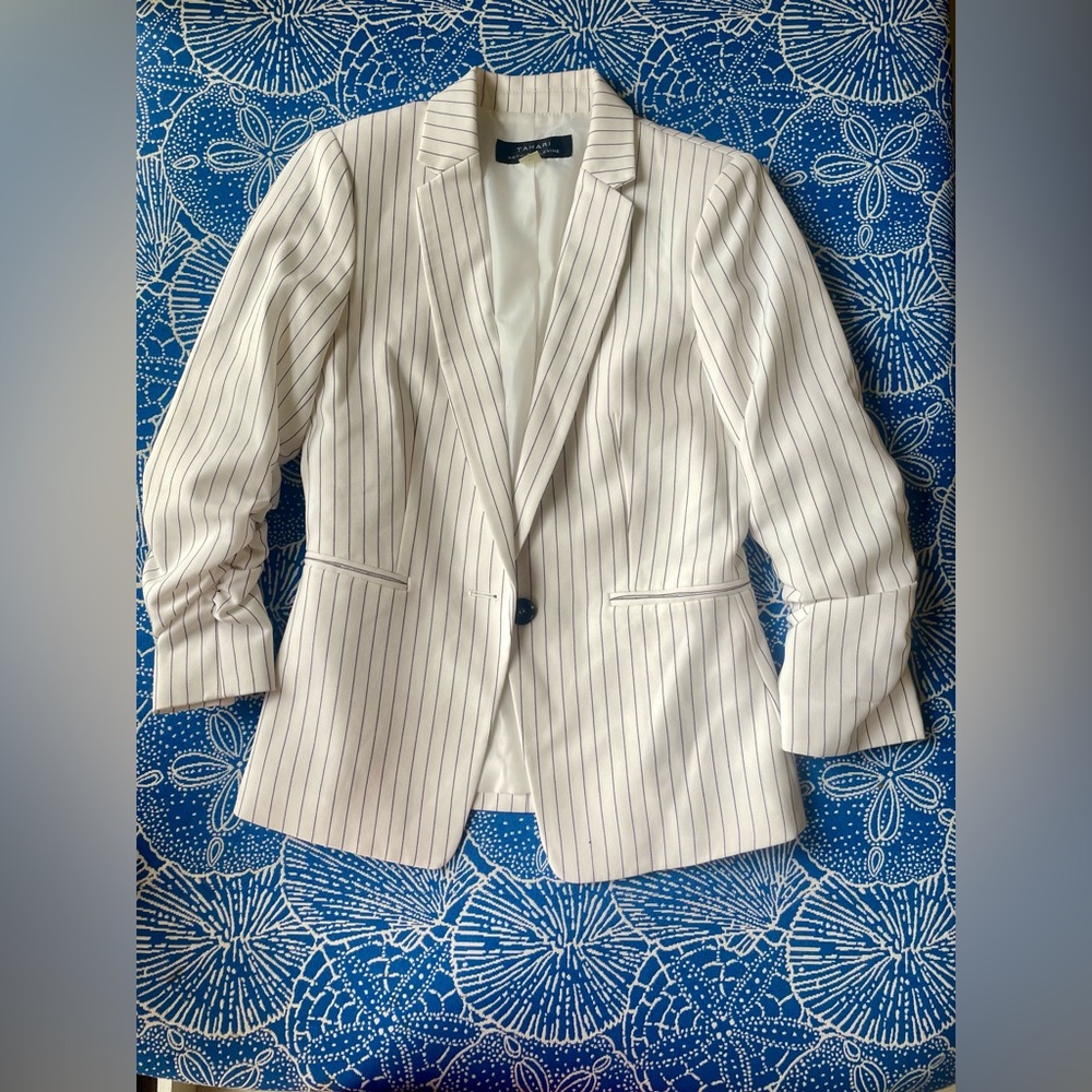 Tahari suit jacket